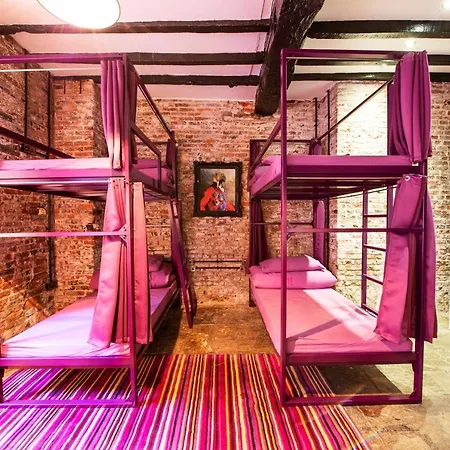 Safestay Micklegate Hostel York