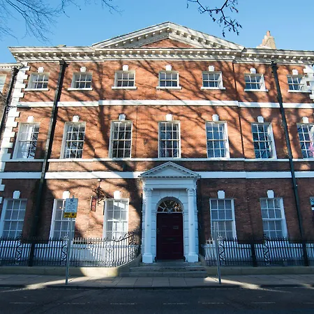 Safestay Micklegate Hostel *