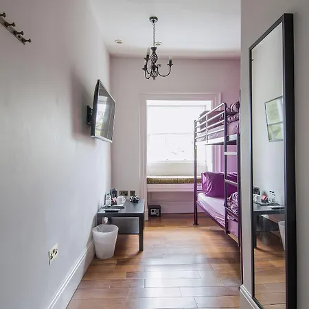 Safestay Micklegate Hostel *